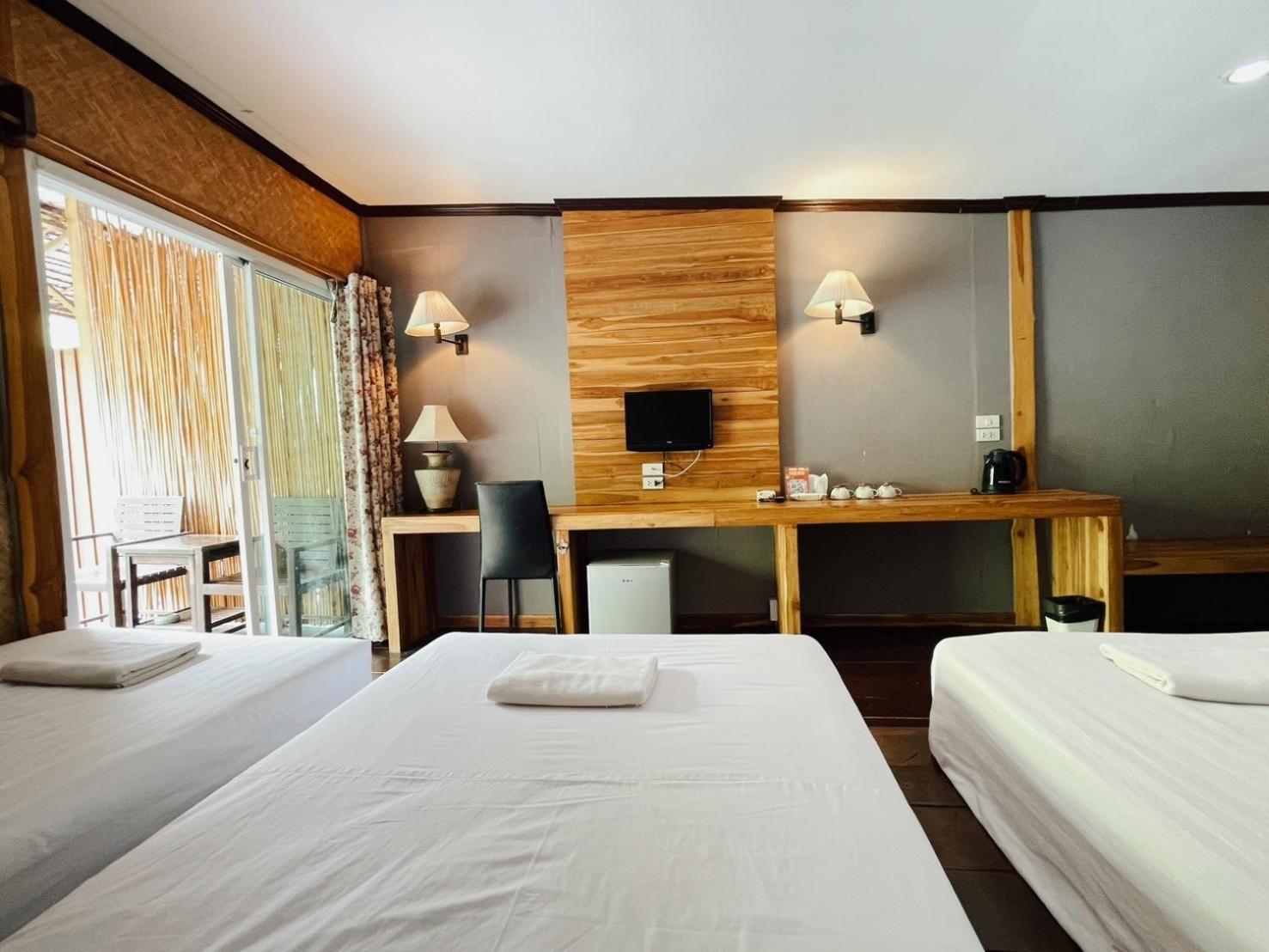 The Hub Erawan Resort Chongsadao Exterior photo
