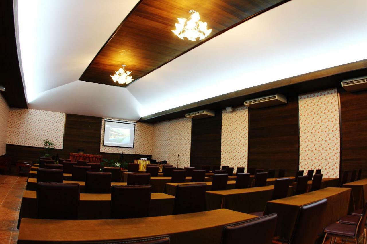 The Hub Erawan Resort Chongsadao Exterior photo